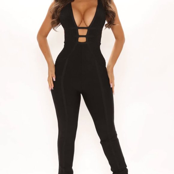 Fashion Nova Pants - Fashion Nova Baddie Bandage Jumpsuit - Black Size S